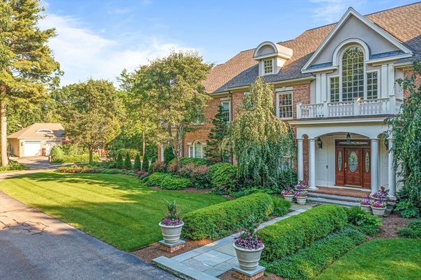 Exterior, Facade, Brick Facade, French Provincial