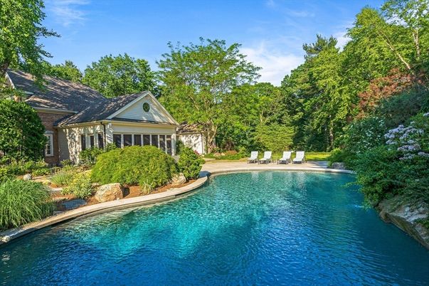 Exterior, Lake, Pool