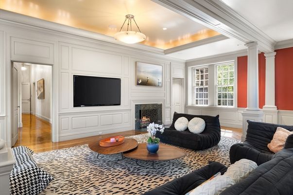 Fireplace, Interior, Living room, Pendant Lights, Recessed Lighting, Wood Texture Flooring