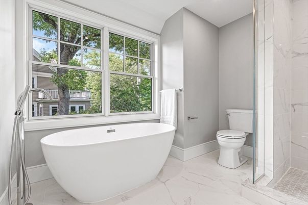 Bathroom, Free Standing Baths, Interior, Marble, Marble Walls