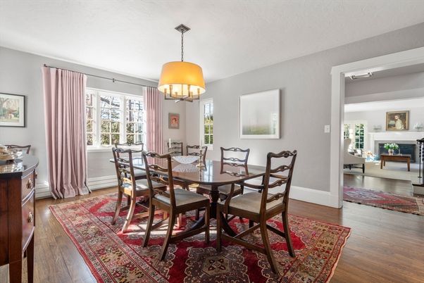 Chandelier, Dining room, Fireplace, Interior, Wood Texture Flooring