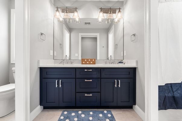 Bathroom, Dual Sink Vanities, Interior