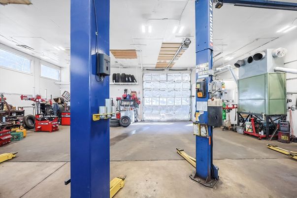 Fitness Equipment, Garage, Interior