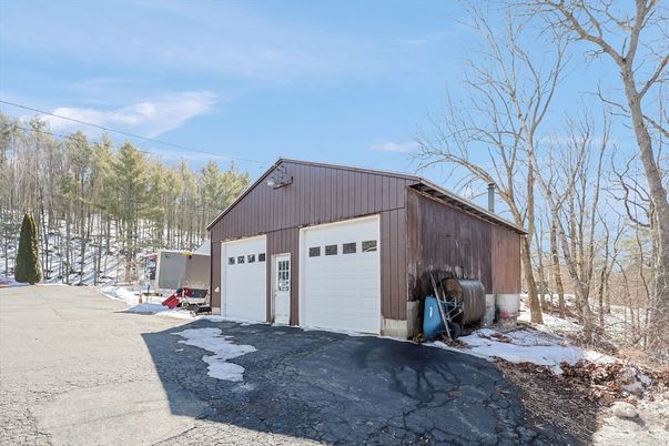 Detached Garage, Exterior