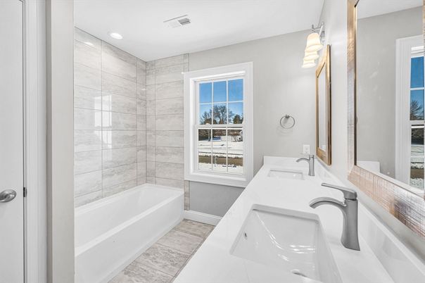 Bathroom, Dual Sink Vanities, Interior, Recessed Lighting