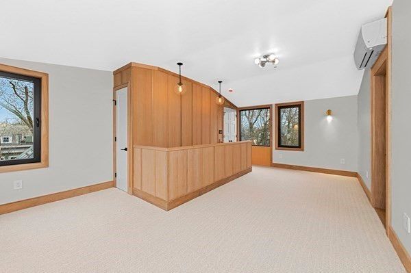 Empty room, Interior, Pendant Lights