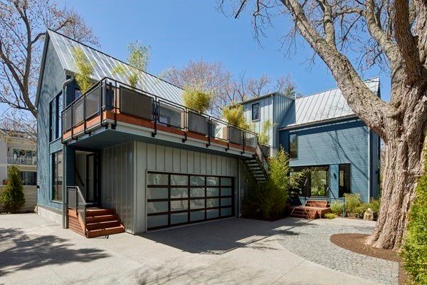 Attached, Exterior, Facade, Modern