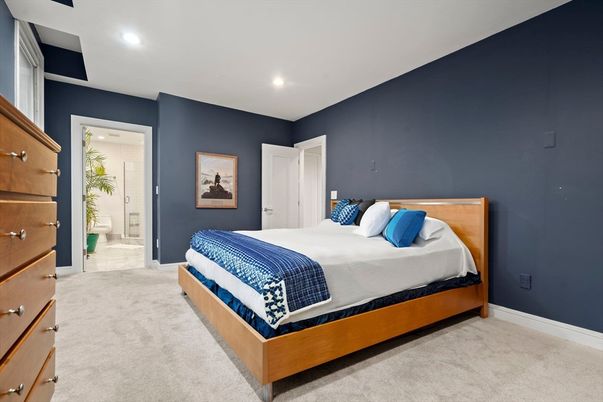 Bathroom, Bedroom, Glass Shower, Interior, Recessed Lighting