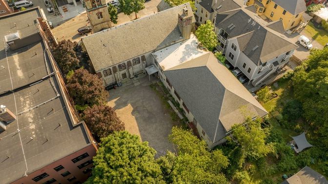 Exterior, Drone