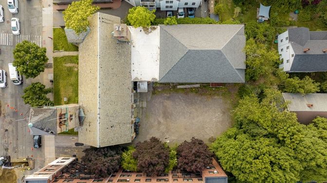 Exterior, Drone