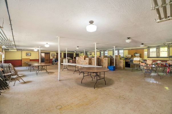 Dining room, Interior