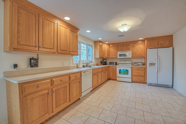 Interior, Kitchen, Recessed Lighting