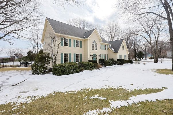 Backyard, Exterior, Facade, Farmhouse