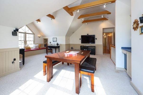 Home Office, Interior, Recessed Lighting, Wooden Beams
