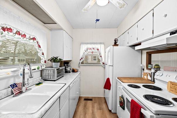 Interior, Kitchen, Wood Texture Flooring