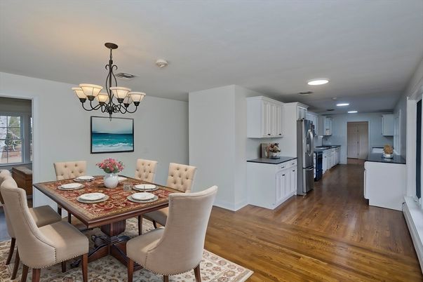 Chandelier, Dining room, Interior, Kitchen, Recessed Lighting, Wood Texture Flooring