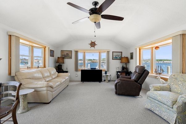 Interior, Living room, Water