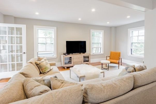 Interior, Living room, Recessed Lighting, Wood Texture Flooring