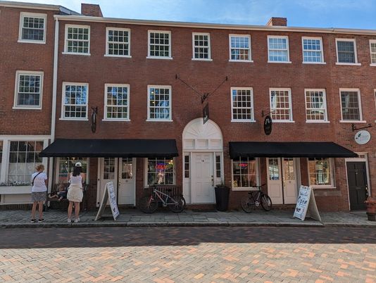 Exterior, Facade, Brick Facade, Rowhouse