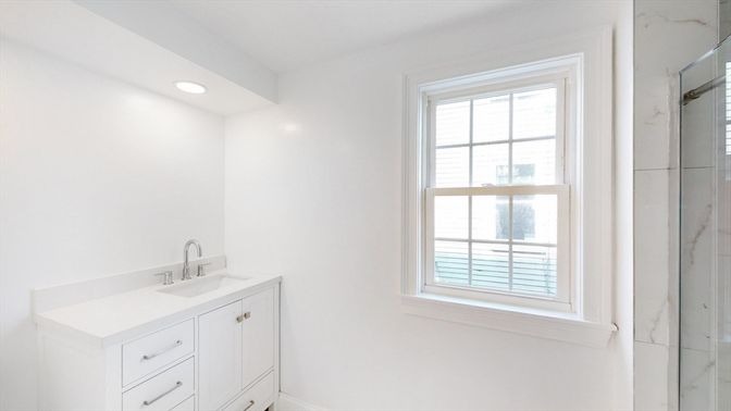 Bathroom, Interior, Marble Walls, Recessed Lighting