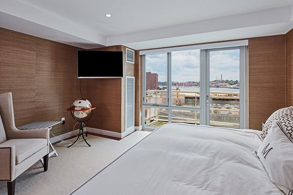 Bedroom, Interior, Recessed Lighting, Water