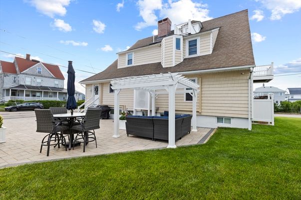 Backyard, Exterior, Hot Tub