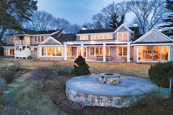 Backyard, Exterior, Facade, Farmhouse