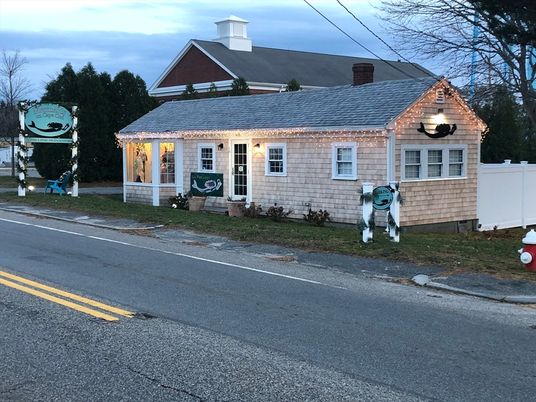 Exterior, Facade, Cape Cod