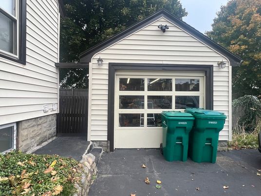 Detached Garage, Exterior