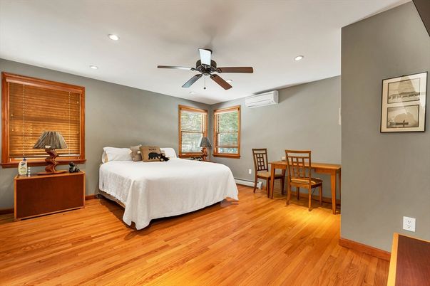 Bedroom, Dining room, Interior, Recessed Lighting, Wood Texture Flooring
