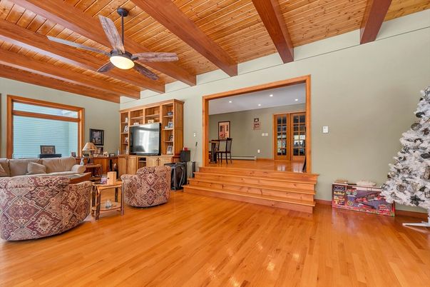 Interior, Living room, Recessed Lighting, Wooden Beams, Wooden Ceilings, Wood Texture Flooring