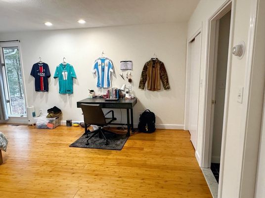 Home Office, Interior, Recessed Lighting, Wood Texture Flooring