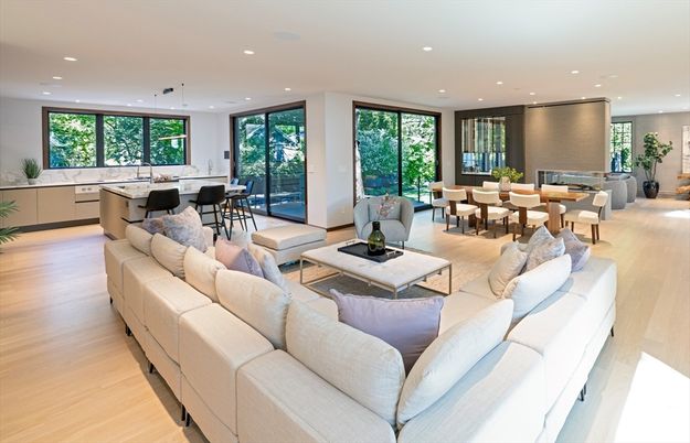 Dining room, Interior, Kitchen, Living room, Pendant Lights, Recessed Lighting, Wood Texture Flooring