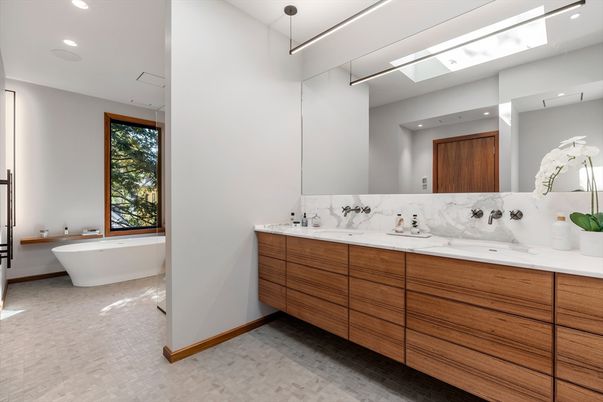 Bathroom, Dual Sink Vanities, Free Standing Baths, Interior, Recessed Lighting
