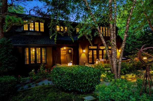 Interior, Pendant Lights, Recessed Lighting, Wooden Beams, Wood Texture Flooring