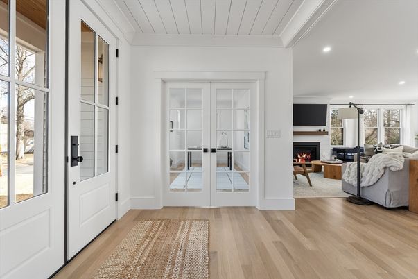 Fireplace, Interior, Living room, Pendant Lights, Recessed Lighting, Wood Texture Flooring