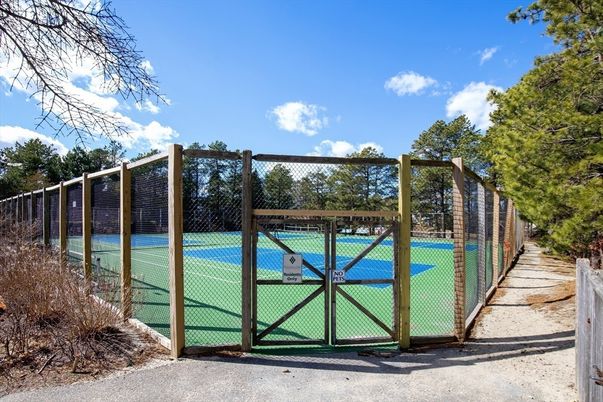 Exterior, Tennis Courts