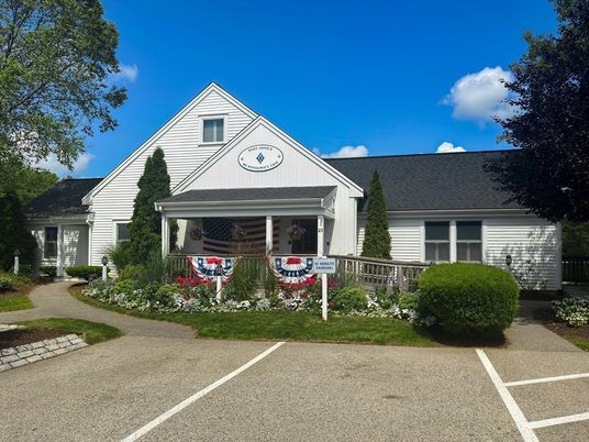 Exterior, Facade, Farmhouse