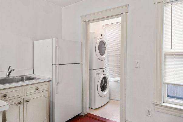 Interior, Utility Closets, Washer