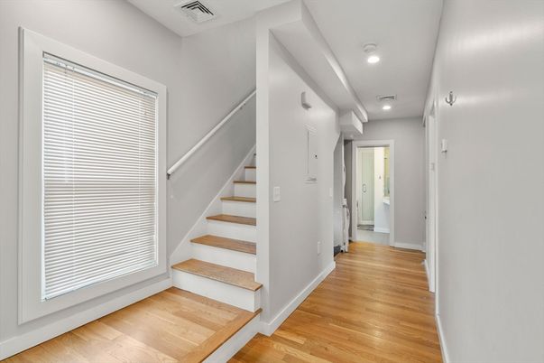 Interior, Recessed Lighting, Wood Texture Flooring