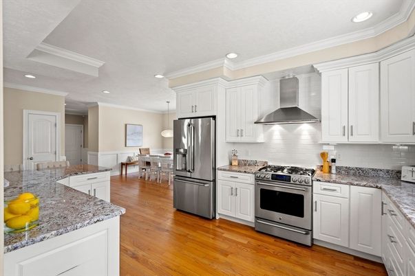 Dining room, Interior, Kitchen, Pendant Lights, Recessed Lighting, Stainless Steel Appliances, Wood Texture Flooring