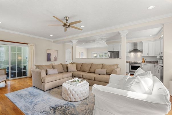 Interior, Kitchen, Living room, Pendant Lights, Recessed Lighting, Stainless Steel Appliances, Wood Texture Flooring