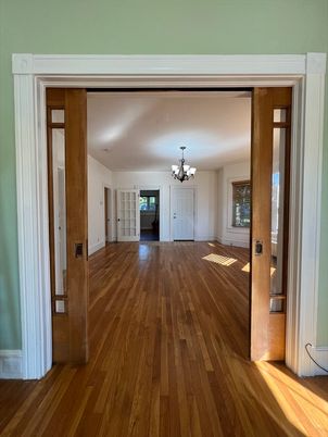 Chandelier, Empty room, Interior, Wood Texture Flooring
