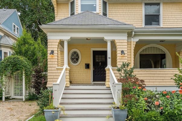 Exterior, Facade, None