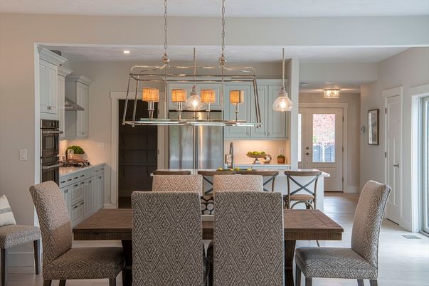 Dining room, Interior, Kitchen, Pendant Lights, Stainless Steel Appliances
