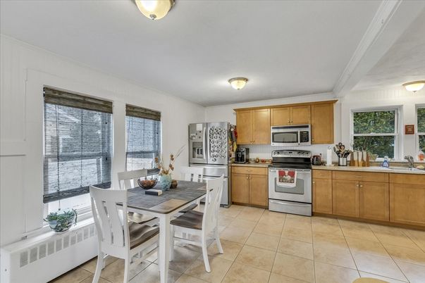 Dining room, Interior, Kitchen, Stainless Steel Appliances
