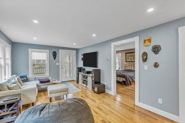 Bedroom, Interior, Living room, Recessed Lighting, Wood Texture Flooring