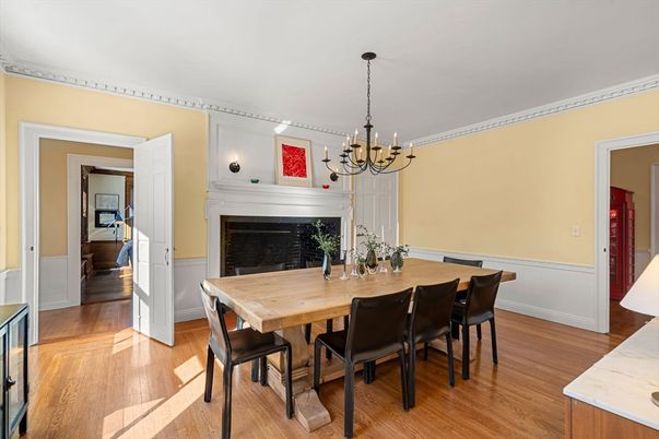 Chandelier, Dining room, Fireplace, Interior, Wood Texture Flooring