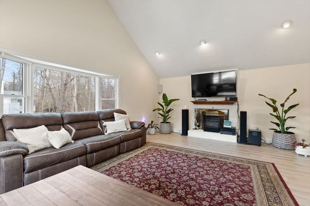 Fireplace, Interior, Living room, Recessed Lighting