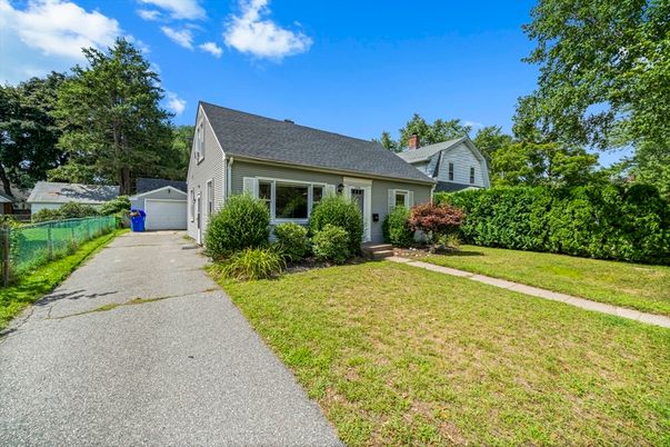 Backyard, Detached Garage, Exterior